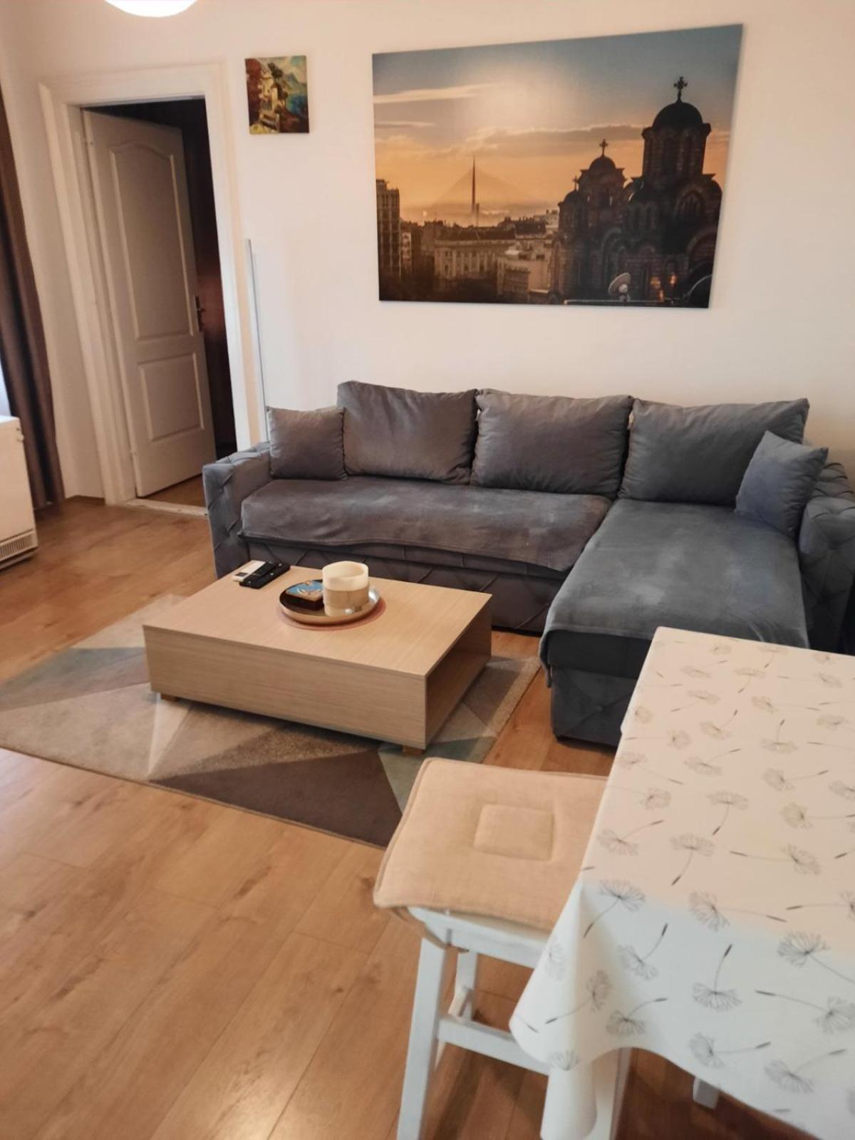 Flat In Center, 45m2 Апартамент *